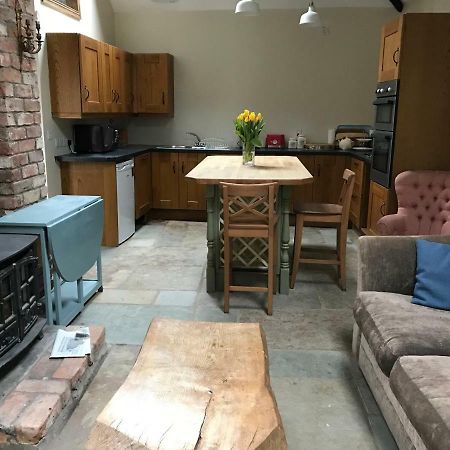 Tracey'S Farmhouse Cottage 贝尔法斯特 外观 照片