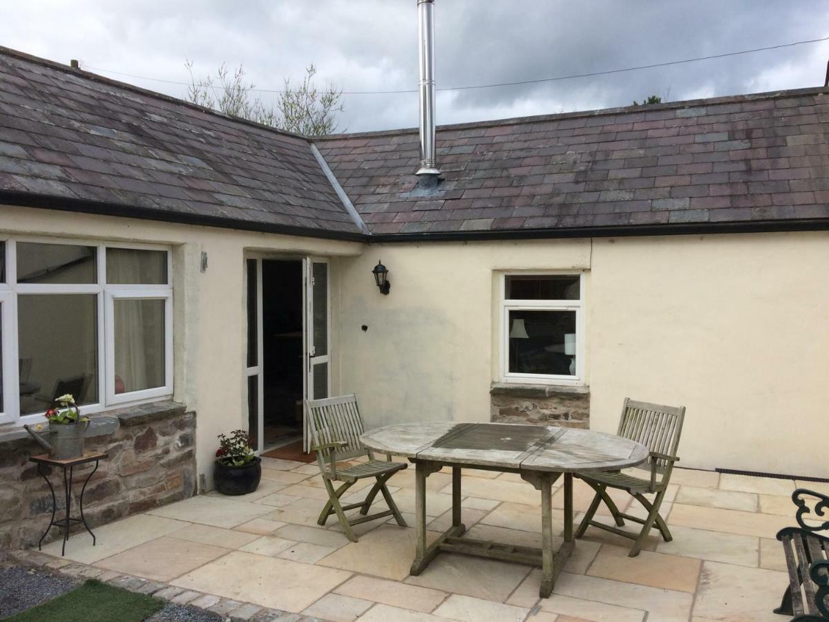 Tracey'S Farmhouse Cottage 贝尔法斯特 外观 照片