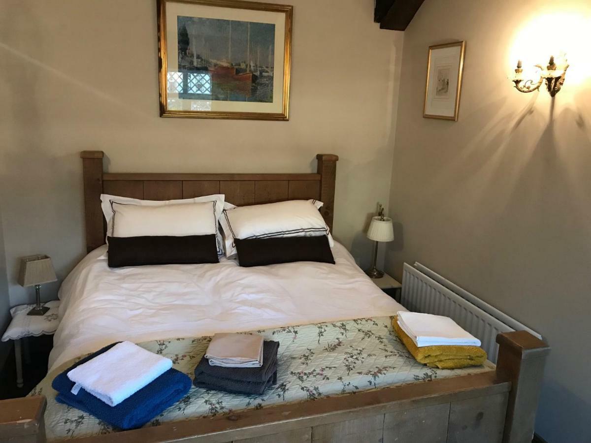 Tracey'S Farmhouse Cottage 贝尔法斯特 外观 照片