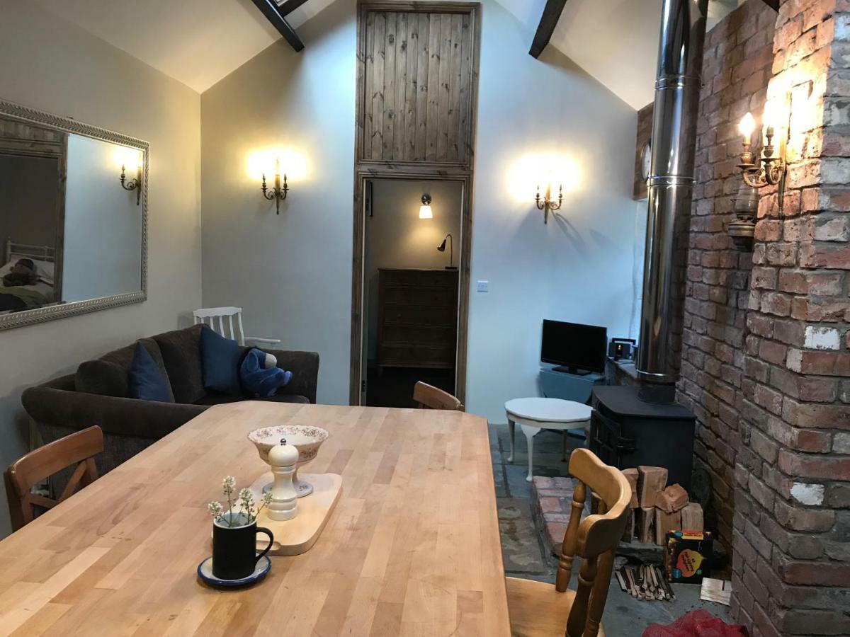 Tracey'S Farmhouse Cottage 贝尔法斯特 外观 照片